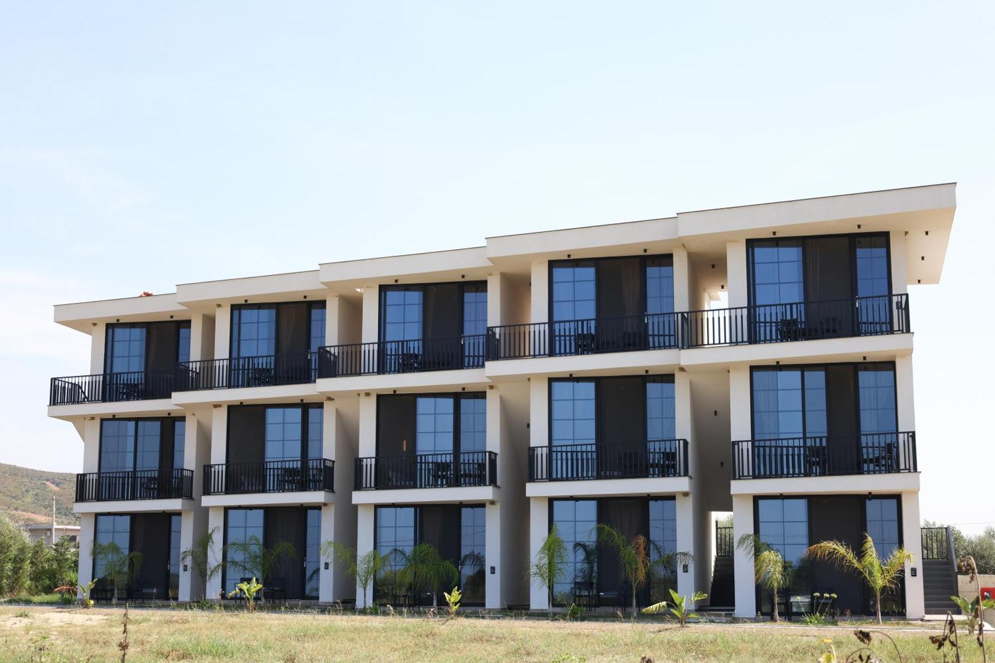 Posh Villas Rrogozhine Εξωτερικό φωτογραφία
